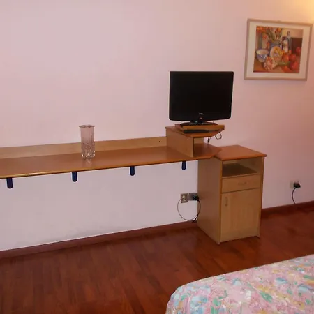Aparthotel Pola Milan