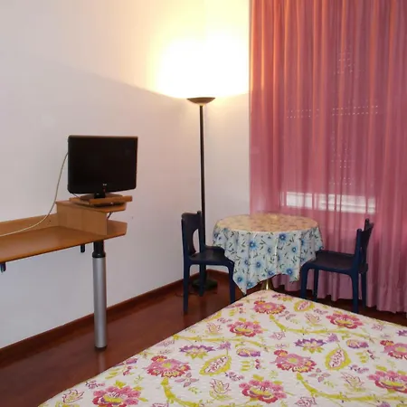 Aparthotel Pola 4*